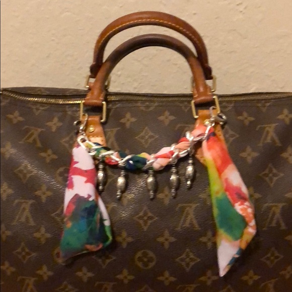 NOT AVAILABLE !!!Pre-owned LV... Add’l photos only - Picture 2 of 8